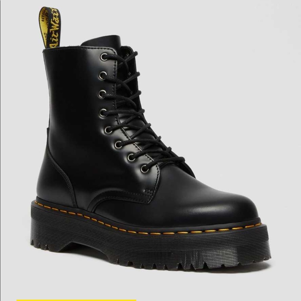 Dr. Martens Jadon Boots new with box size 6